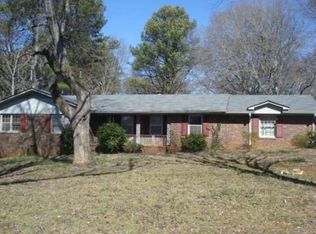 134 Ellen Hand Cir, Cedartown, GA 30125