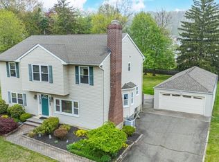 152 Quaker Church Rd, Randolph, NJ 07869