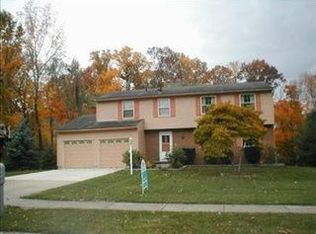 1516 Bluebird Cir, Stow, OH 44224