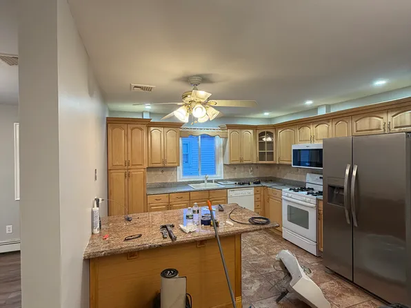 (undisclosed Address), Staten Island, NY 10306