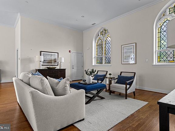 5th image of 114 E Athens Ave #2