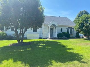 705 Captain Kidd Dr, Mattituck, NY 11952