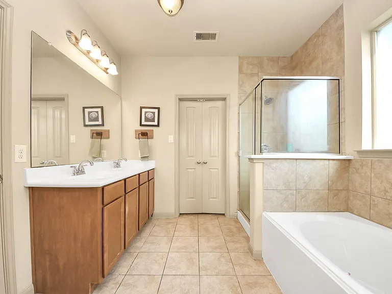 2602 Ash Haven Ln — Photo 16