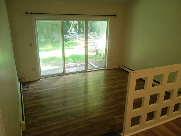 11 Riverbend Dr #25-4, Newport, NH 03773