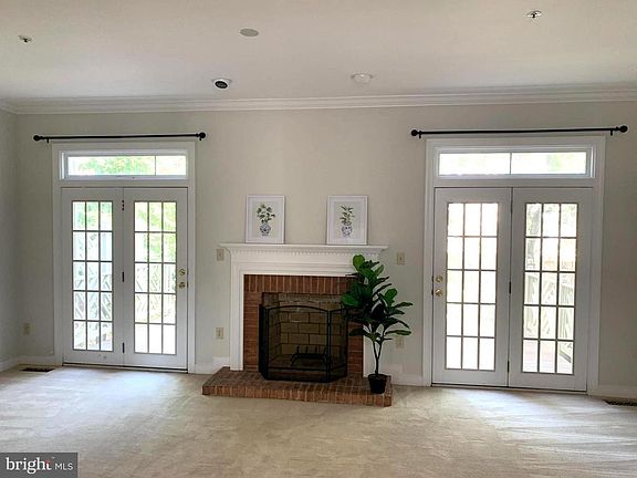 3rd image of 15752 Cherry Blossom Ln