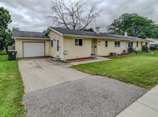 1117 Chicory Way, Sun Prairie, WI 53590