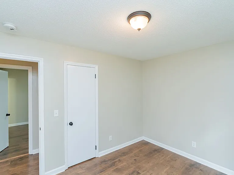 37 Anderson Rd — Photo 13