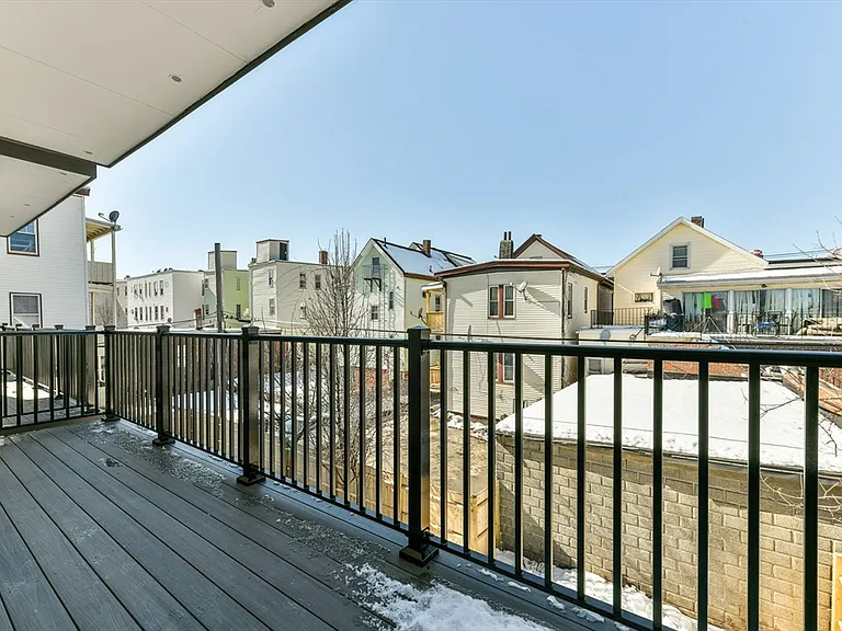 87 Parker St #402A — Photo 6