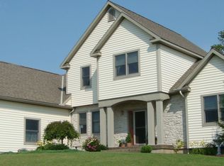 9220 Shelley Dr, Marcy, NY 13403