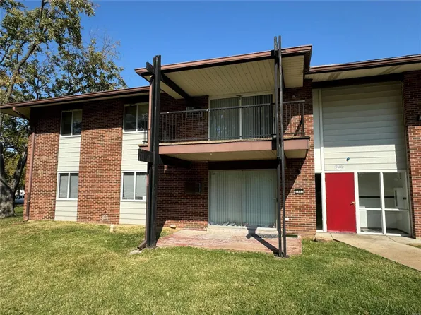 7431 Sieloff Dr APT E, Hazelwood, MO 63042