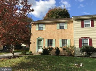 444 Daisy Ln, Lancaster, PA