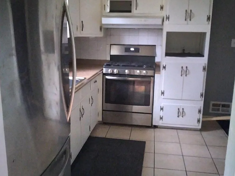 9101 Allenswood Rd — Photo 2