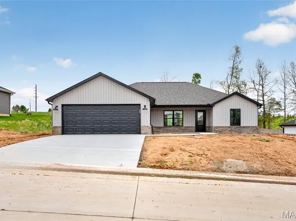 4098 Chapel Ridge Dr, Jackson, MO 63755