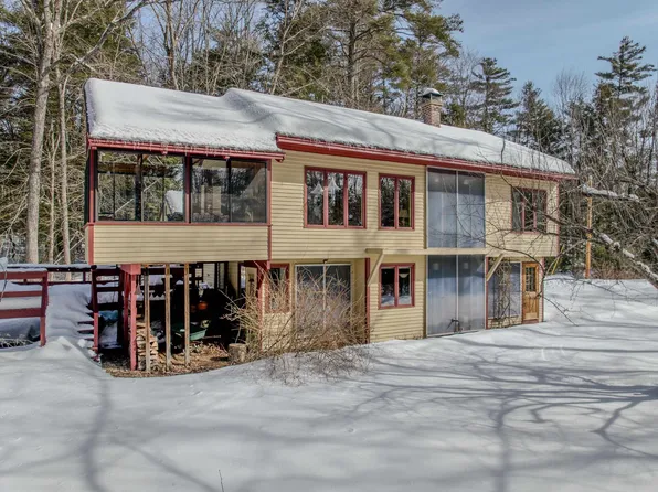 20 Brookside Lane, Hebron, NH 03241