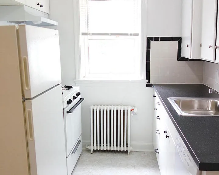 8210 Greenwood Ave — Photo 19