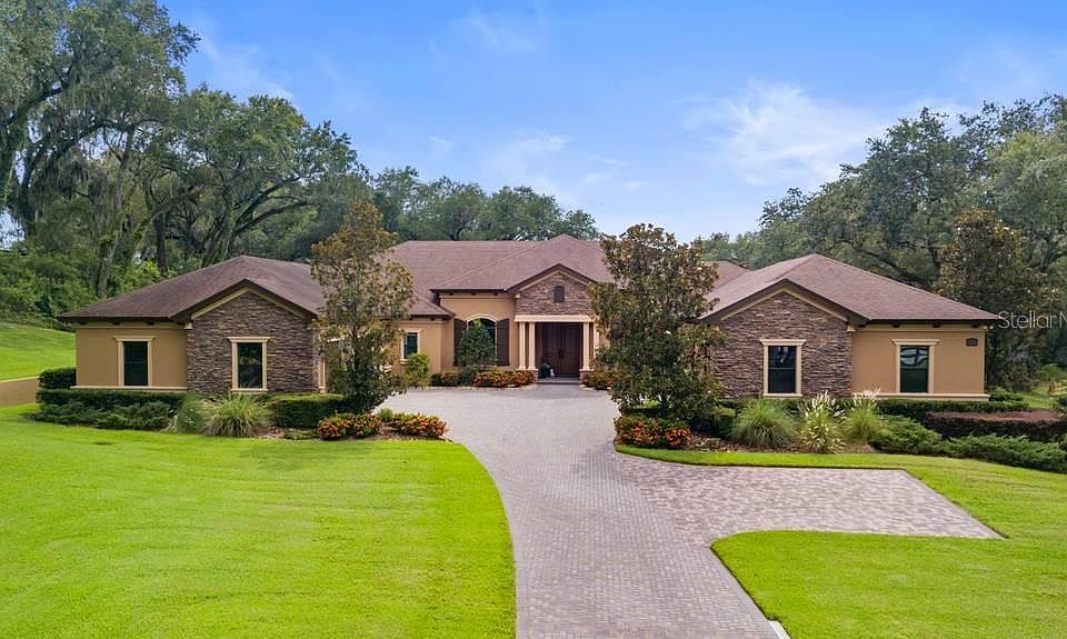 1st image of 210 Canterwood Ln