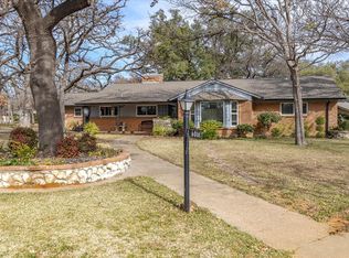 6001 Jacqueline Rd, Fort Worth, TX 76112