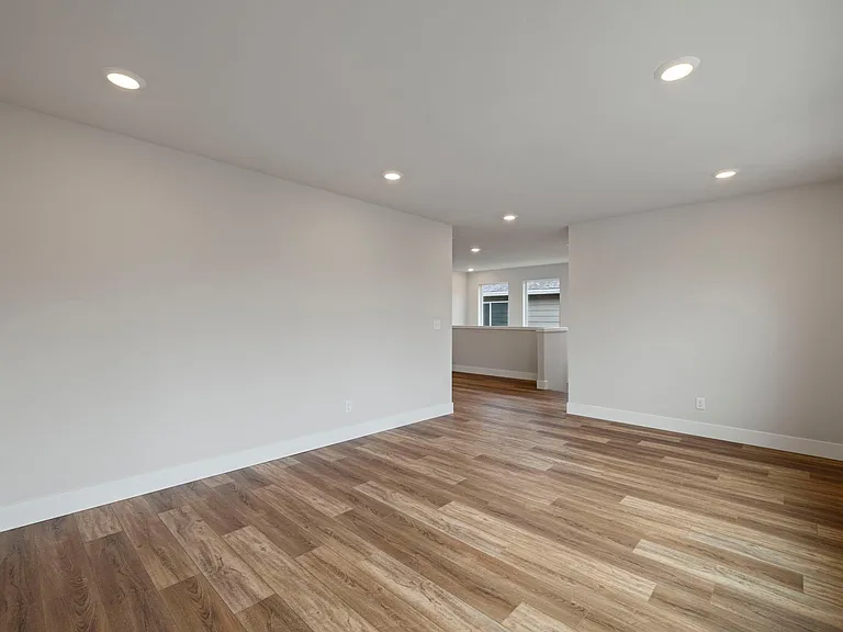 5388 Century Pl NE — Photo 23