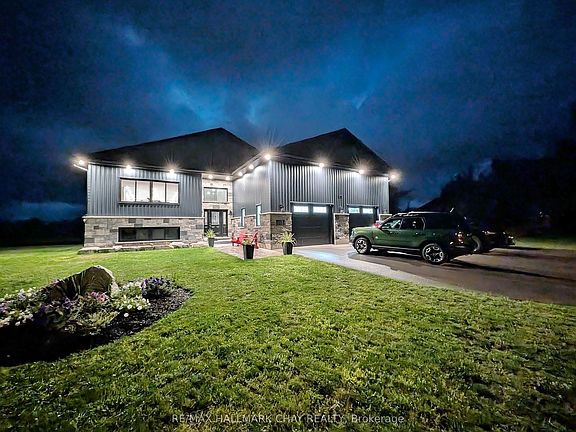 3rd image of 37 Hillside Dr