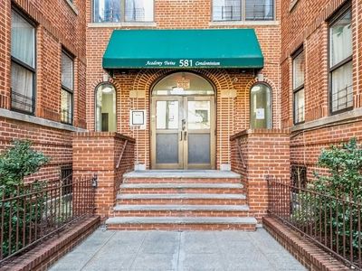 581 Academy St APT 1G, New York, NY, 10034