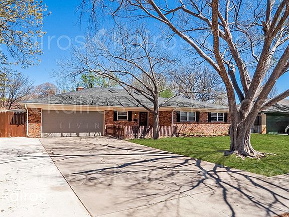 3rd image of 3535 Barclay Dr
