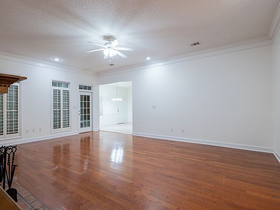 5th image of 3719 Kingston Ct