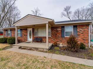 129 Locust St, Charlestown, IN 47111