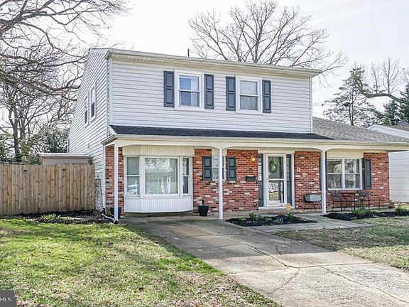 2nd image of 15 Sanford Dr