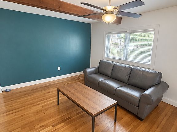 4th image of 72 School St #A