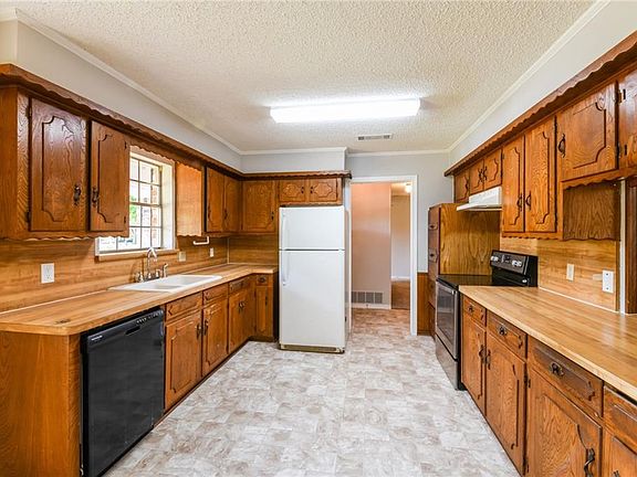 2nd image of 3710 Southridge Dr