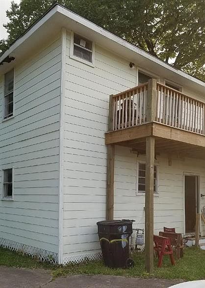 Balcony to your private entrance
