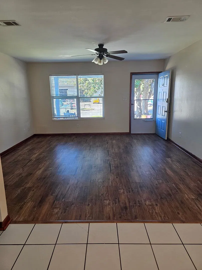 Convenient Coastal Living Just Minutes from Hurlburt Field AFB! — Photo 3