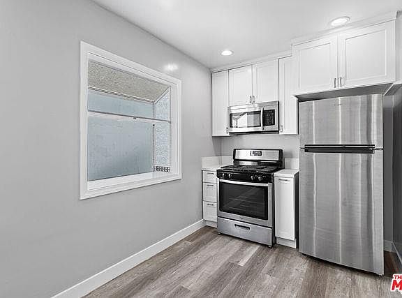 2nd image of 105 Roswell Ave #105