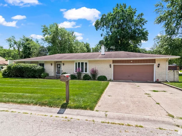 16 Roosevelt Rd, Springfield, IL 62703