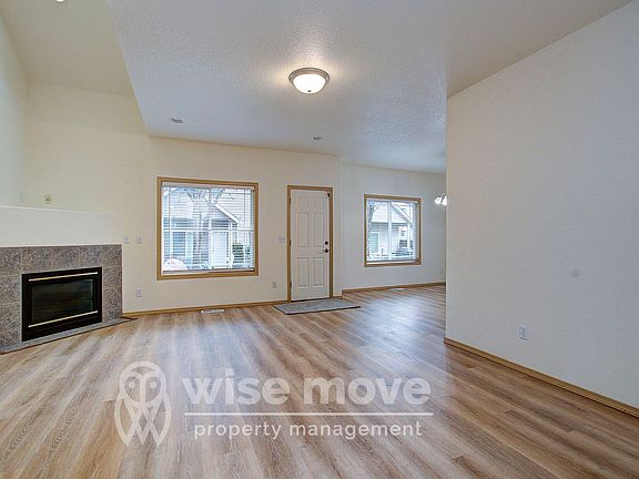 5th image of 2119 NE 163rd Ave