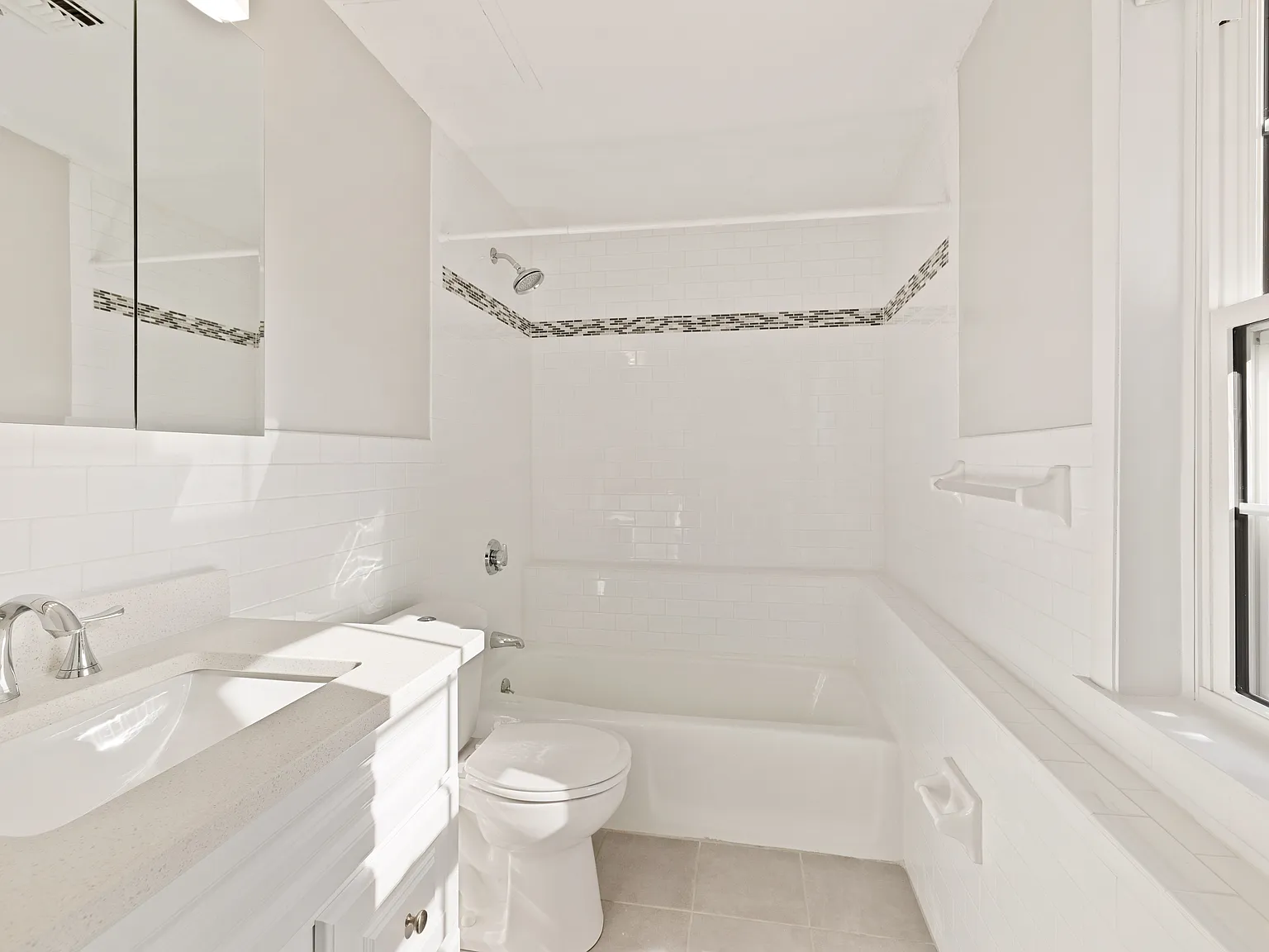 2 bed, 1150 sqft, $2,800 — Photo 3