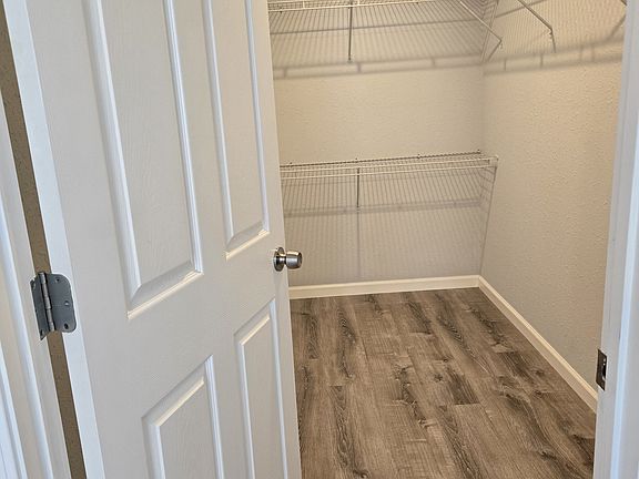 3rd image of 808 S Fourth St