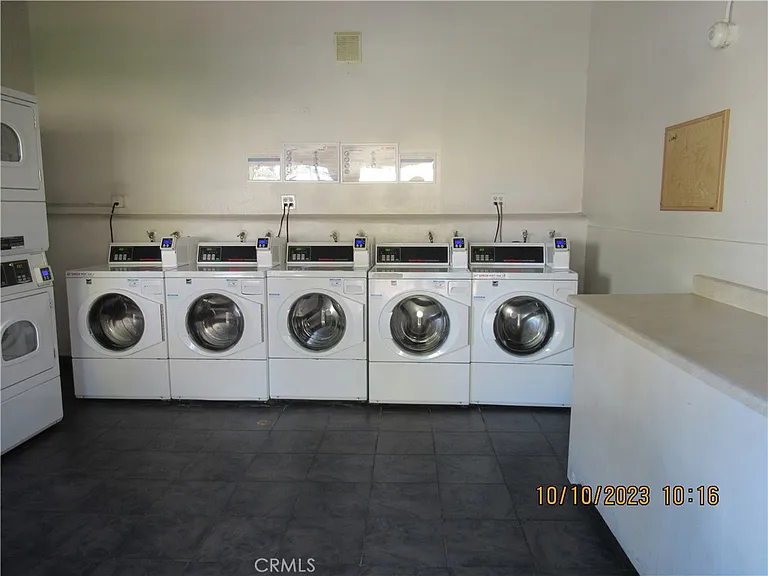 1030 W Macarthur Blvd #154 — Photo 20