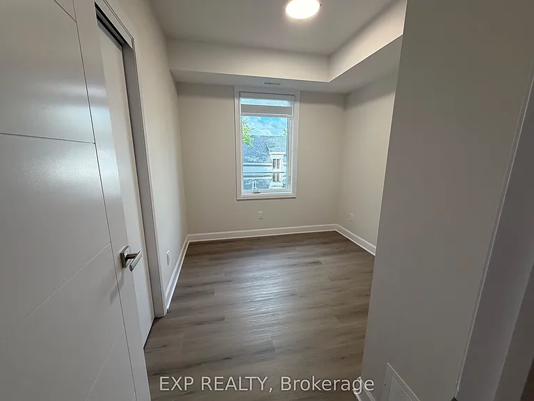 258 Montfort St — Photo 10
