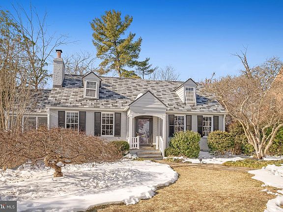 2nd image of 3916 Military Rd