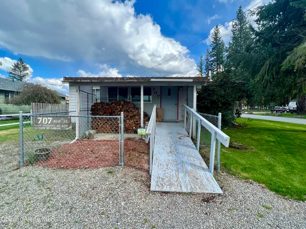 707 Bud St, Pinehurst, ID 83850