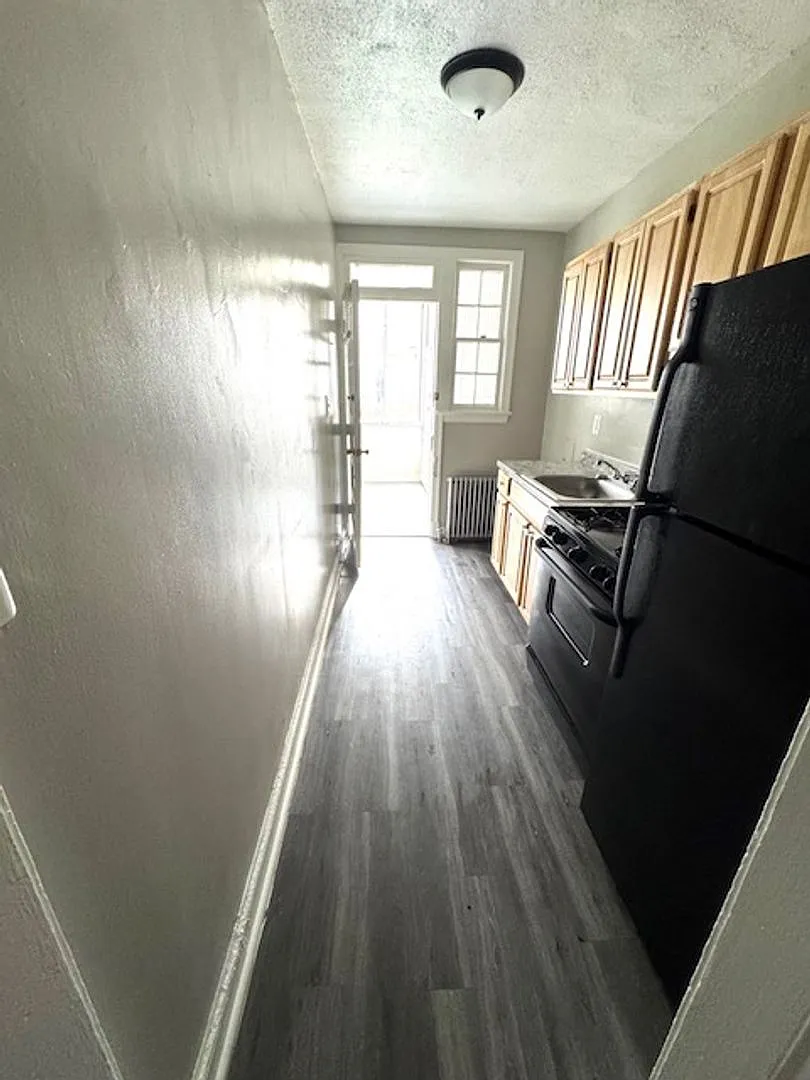 15 Gallatin St Ne — Photo 2