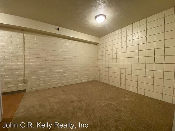 4th image of 100 Hunter Garden Ct #106