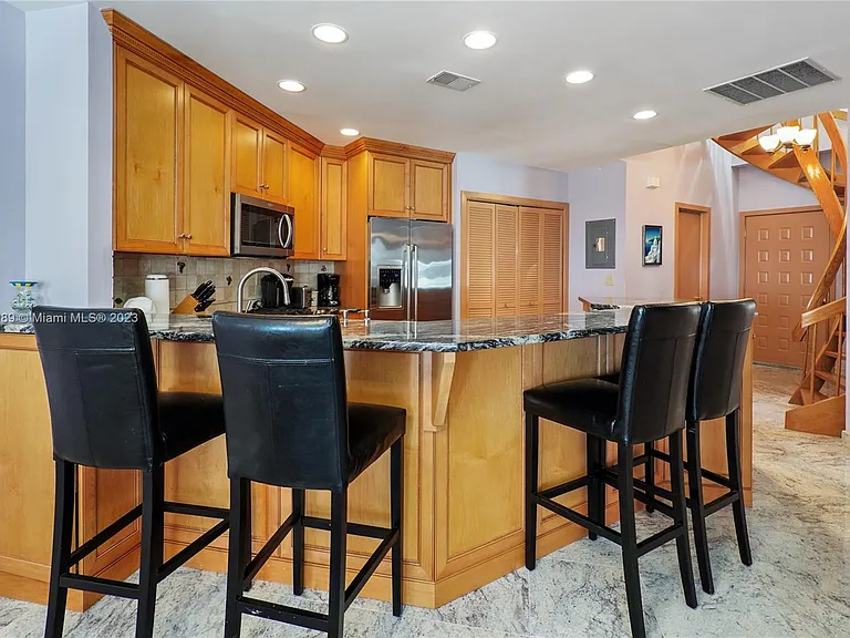 900 Ocean Ave #108 — Photo 12