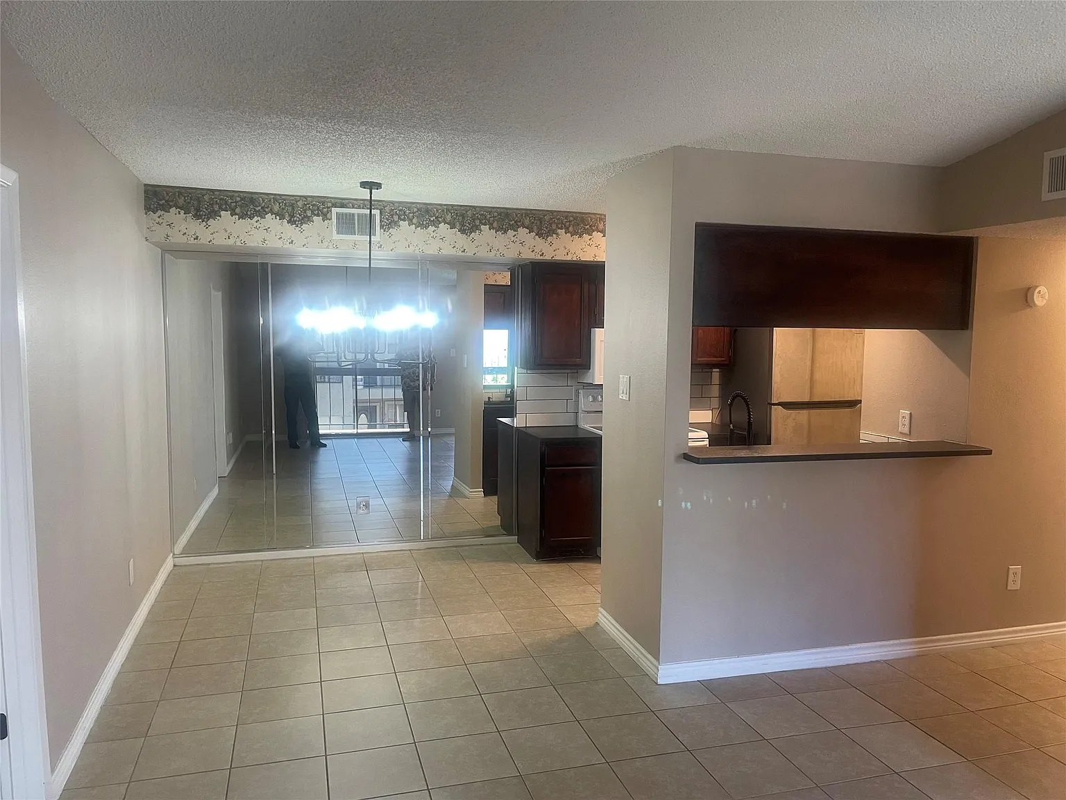 2 bed, 2.0 bath, 960 sqft, $1,290 — Photo 4