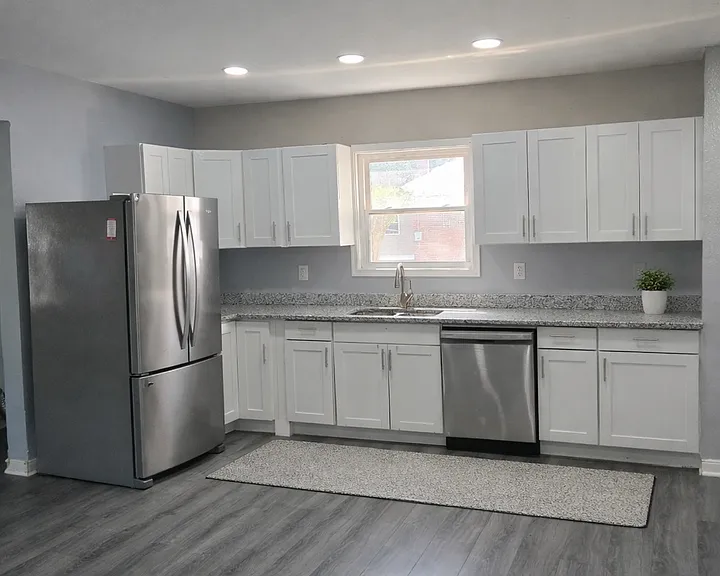 1740 Randolph Ave — Photo 2