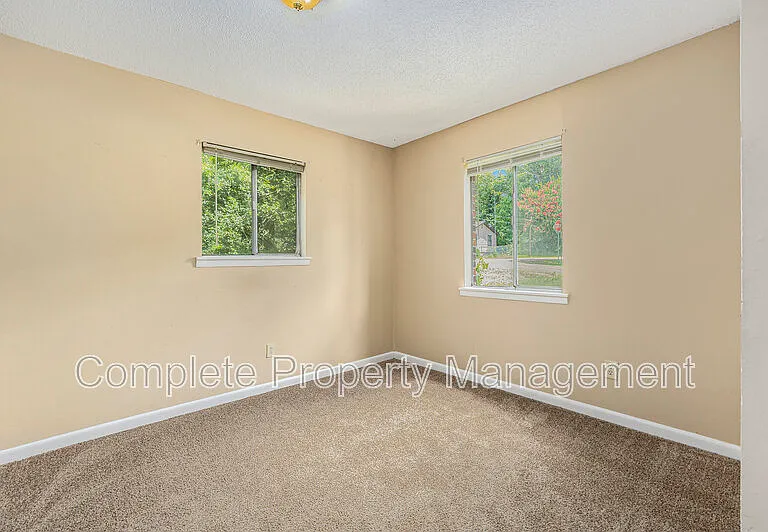 3400 Walnut Ave SW — Photo 3