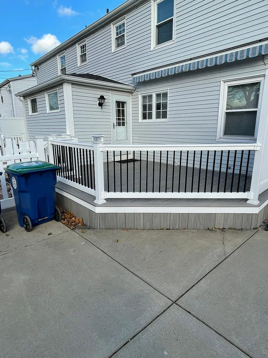 Deck - Fairgreen Dr