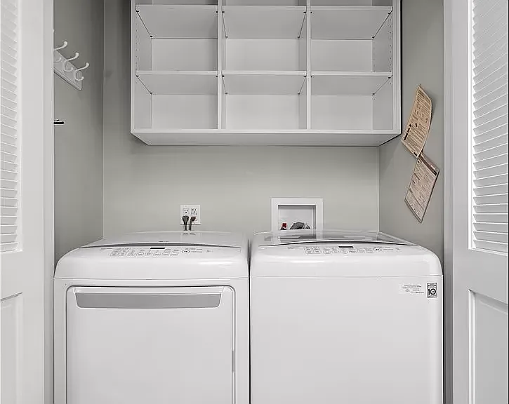 Laundry (next to kitchen)