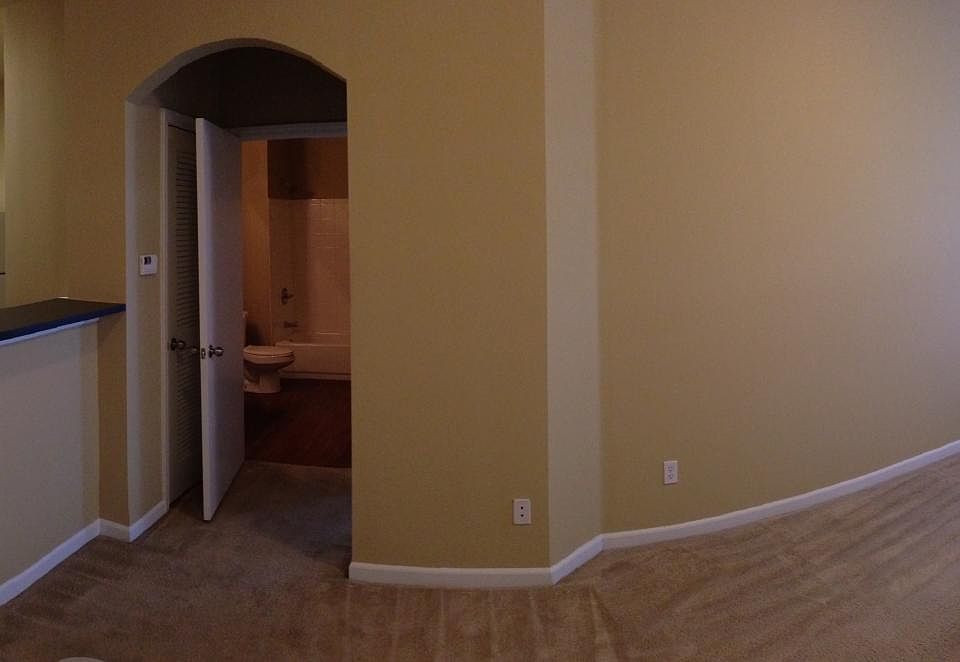 Spacious 1 bed/1 bath apartment home
